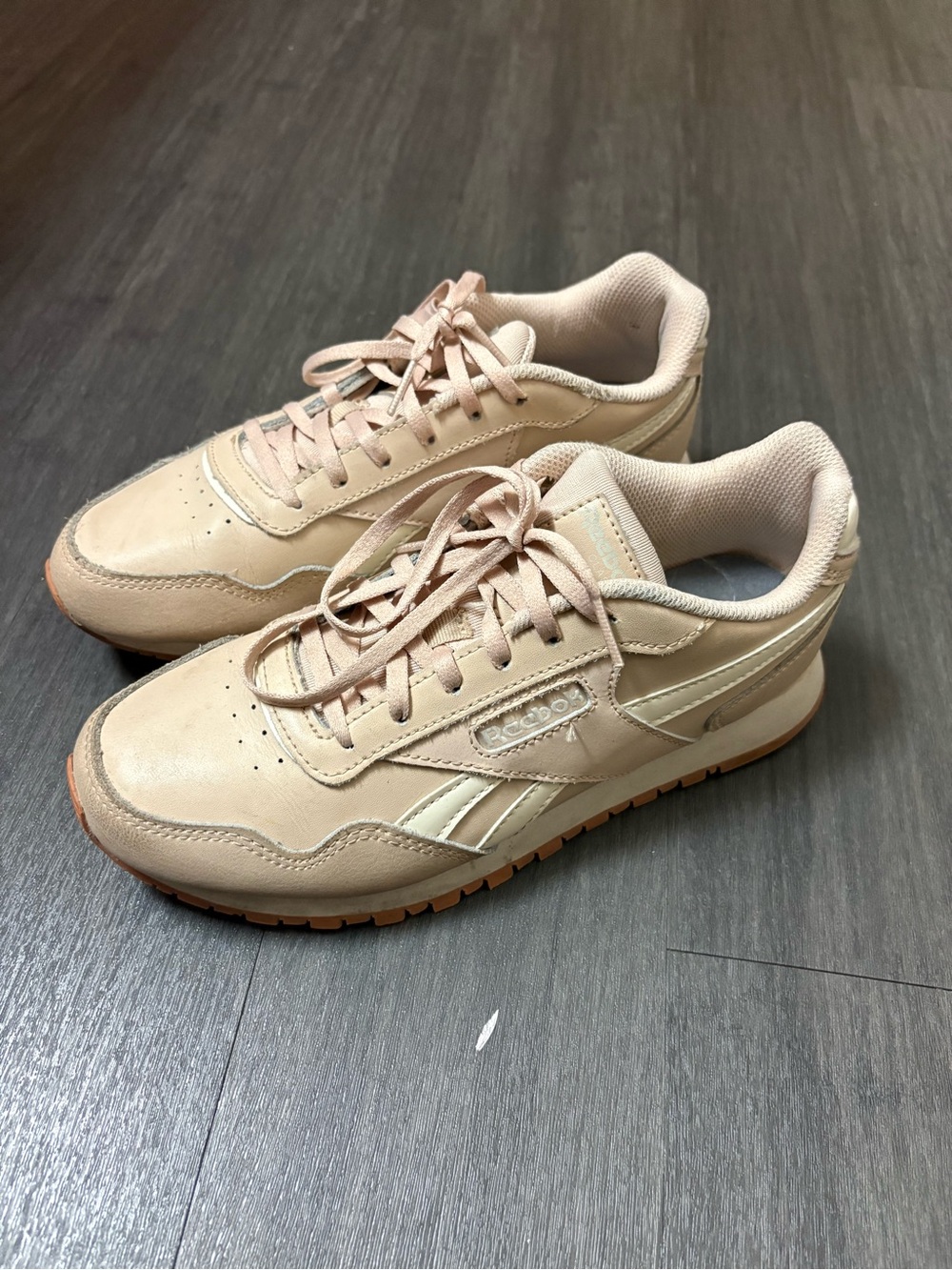 Reebok Women’s Light Pink Sneakers